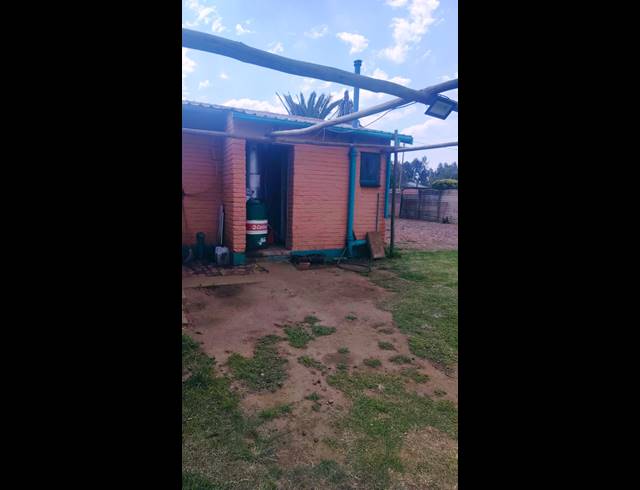 2 BEDROOM HOUSE TO LET IN SONLAND PARK